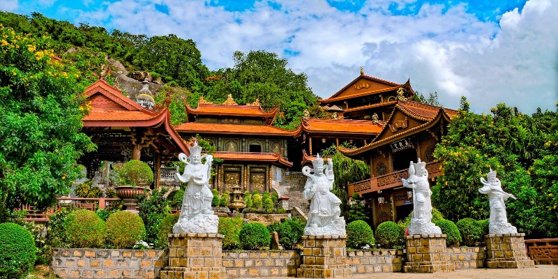 Chùa Hang (Phước Điền Tự)